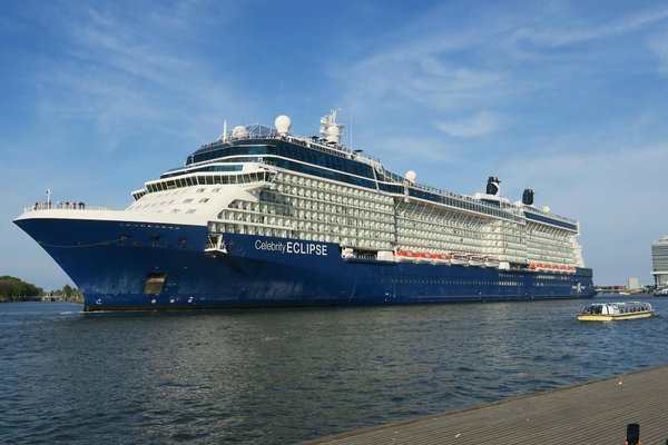 Comment organiser une croisière pour découvrir les plages de sable rose aux Bahamas?